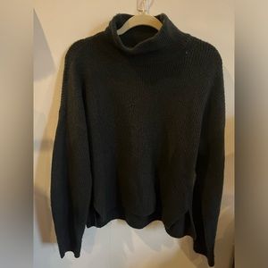 Abercrombie and Fitch Turtleneck Sweater in black, sz Sm